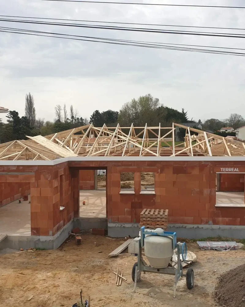 Réalisation charpente, Menuiserie Le Boulair, menuisier à Nieul-le-Dolent